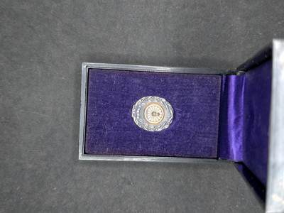 凯旋世界勋赏（持续上新中）（第22期新年大拍）（欢迎送拍）（对拍品有疑问请询问客服，不接受到手刀，出价默认拍品品相。请认真阅读拍卖规则！出价默认已认可！）（收到货请录制开箱视频，无视频概不处理问题。） - 日本国铁章10g银制