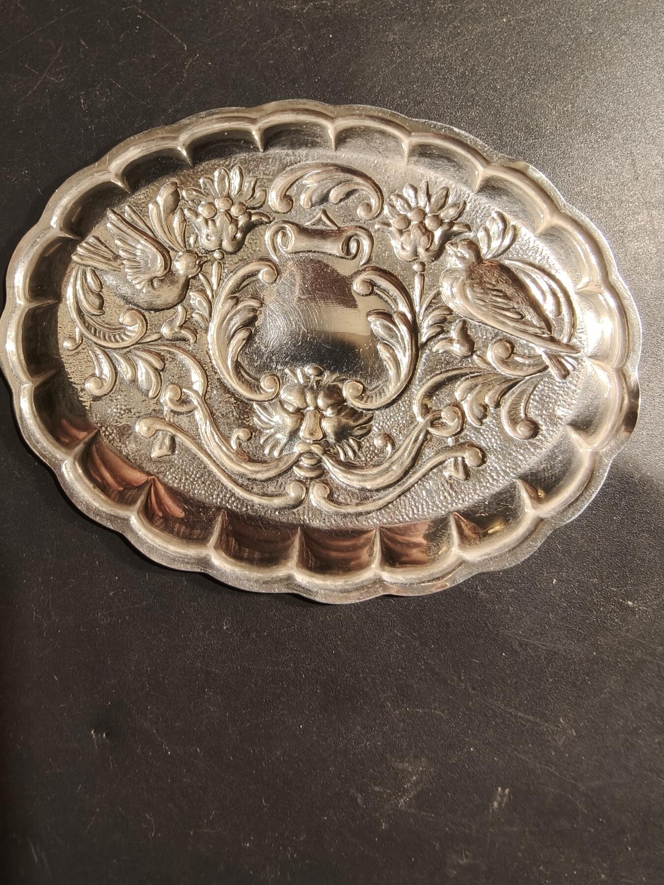 老王徽章第183期 西班牙小银盘     915银    著名银匠Pedro Durán制造    14.4g    