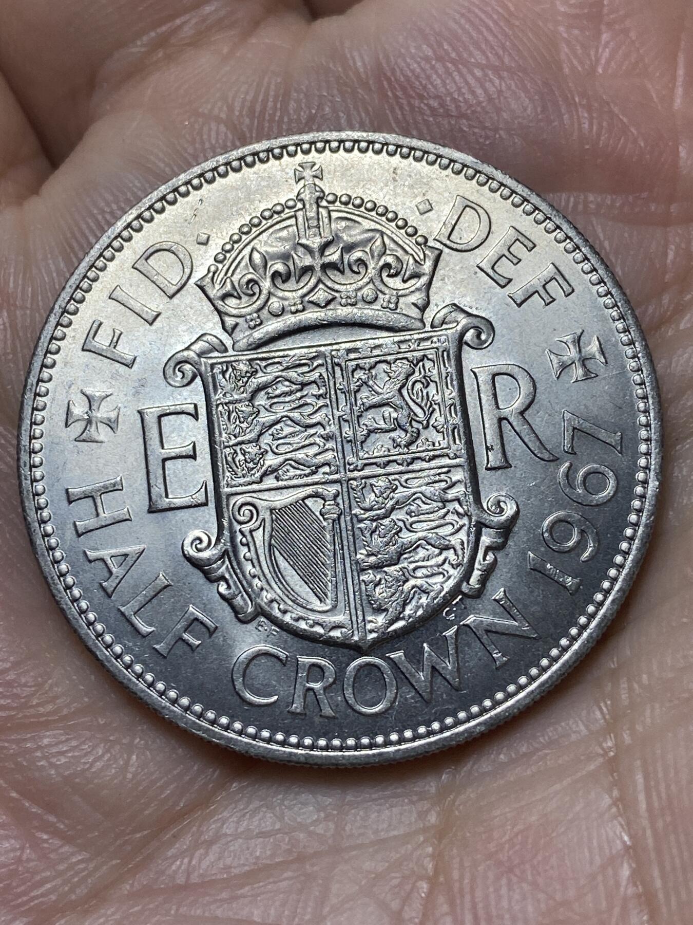 2026年第二十九场(总第一百九十八场）英国一线回流散币新年初九特拍场第一场(免佣金) 原光好品–英国🇬🇧1967年半克朗(伊丽莎白二世青年桂冠第二版，普制币关门年)