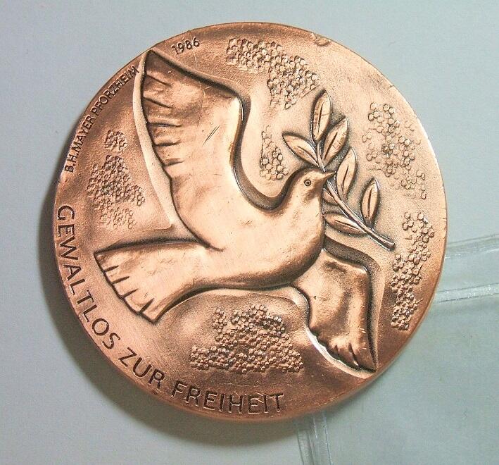 法国1986年 世界伟人圣雄甘地 高浮雕精制大铜章 50MM