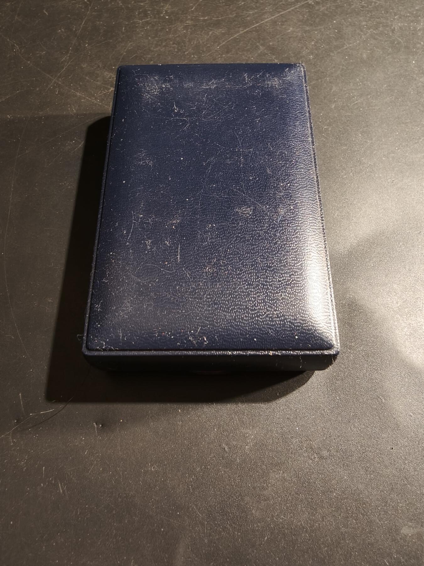 老王徽章第183期 法国骑士级国家功勋勋章    原盒     早期950银质珐琅     24.1g