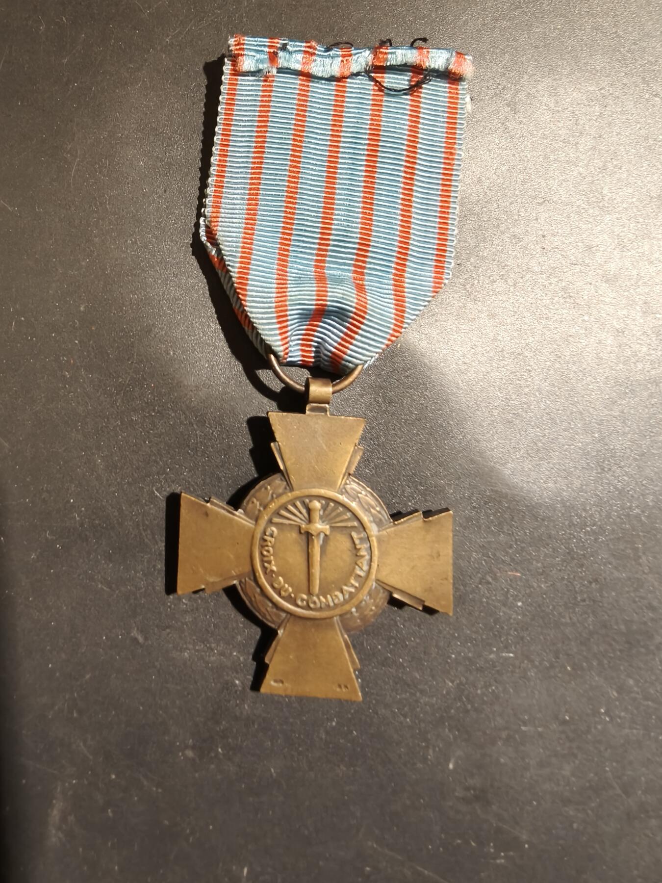 老王徽章第183期 法国战斗十字奖章