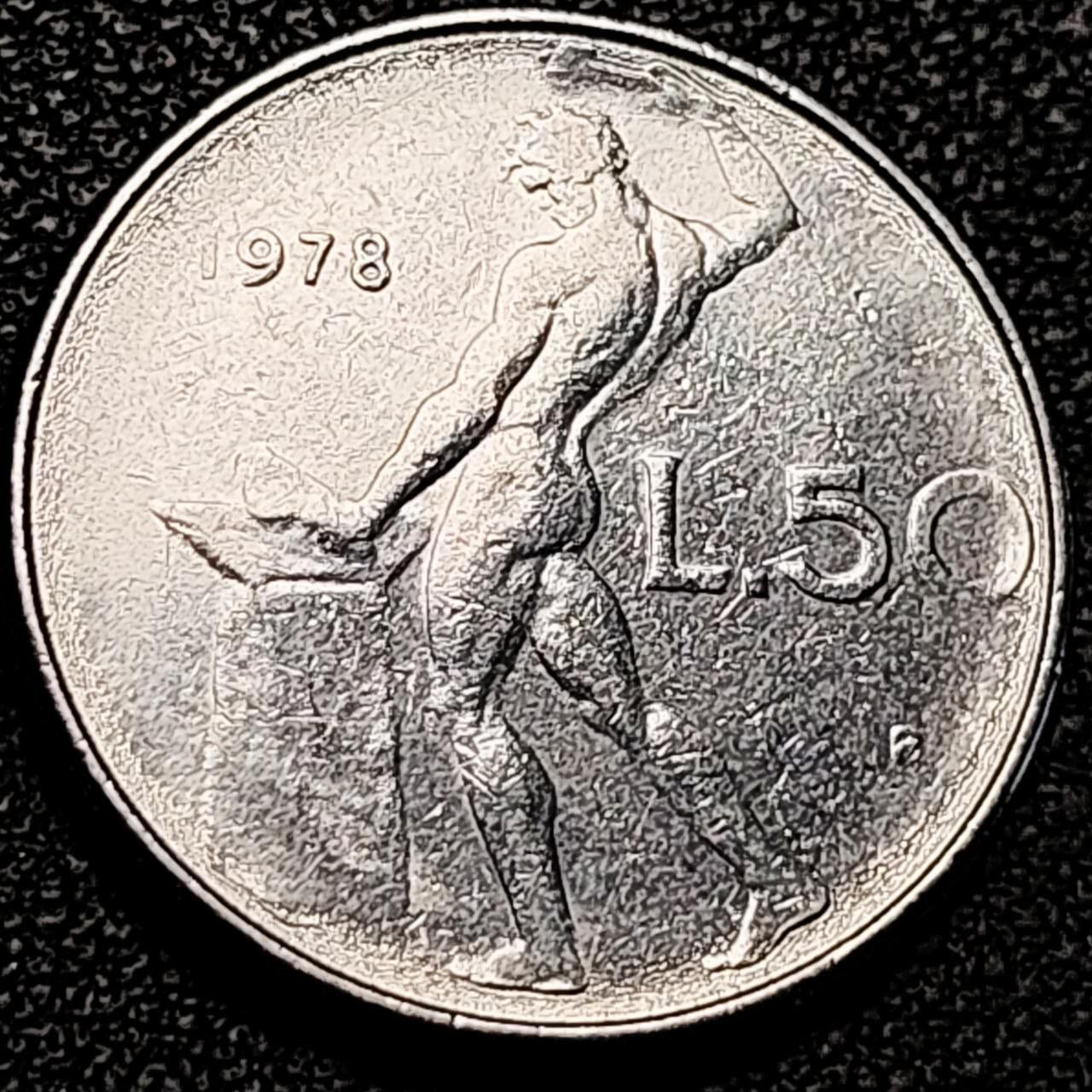 泉币菌-第193场- 新年第一场 新年快乐 本场拍品多 请提前出价 意大利 1978年 50里拉 锻冶之神 伍尔坎 24mm