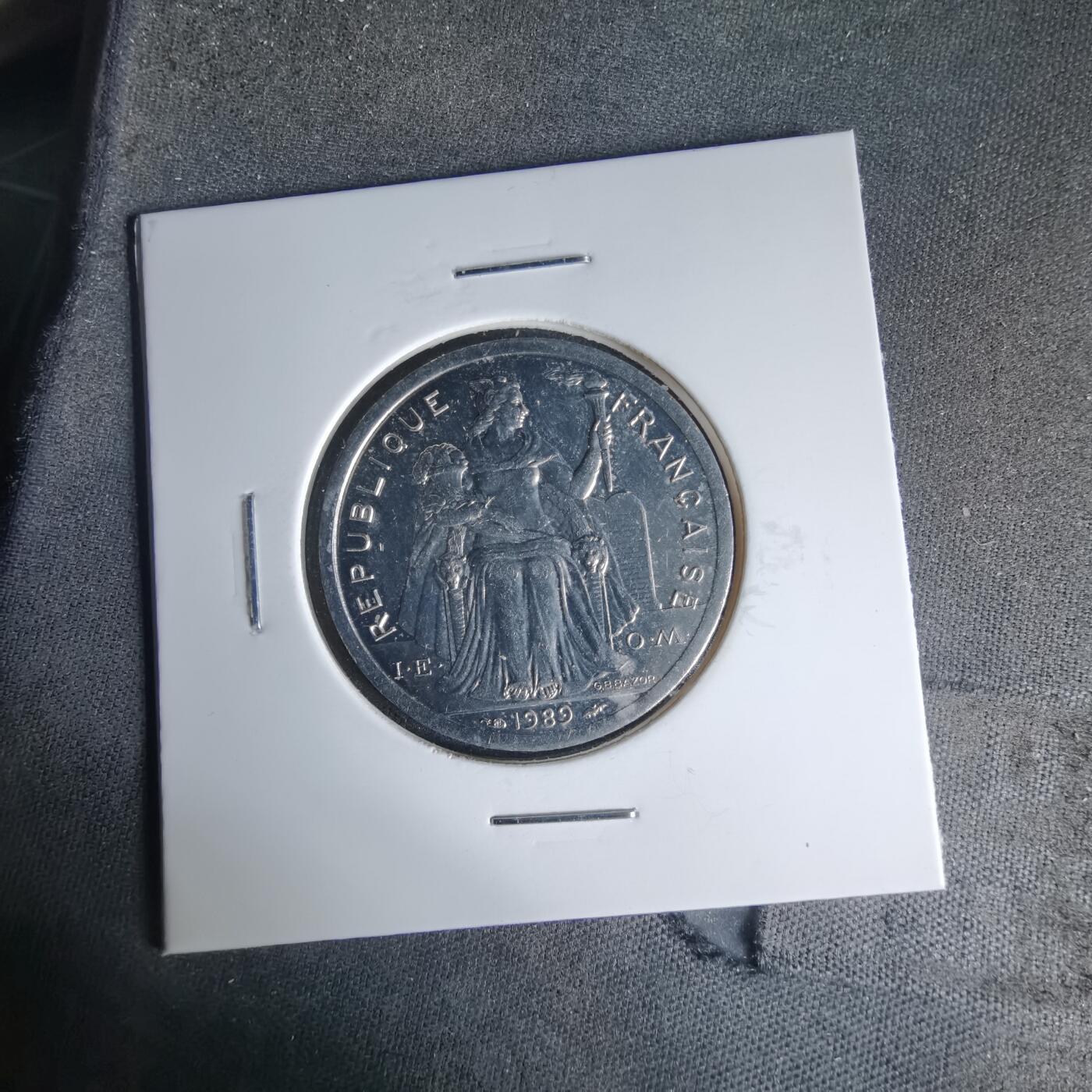 沼泽如烟--第999场 法属新喀里多尼亚1989年2法郎