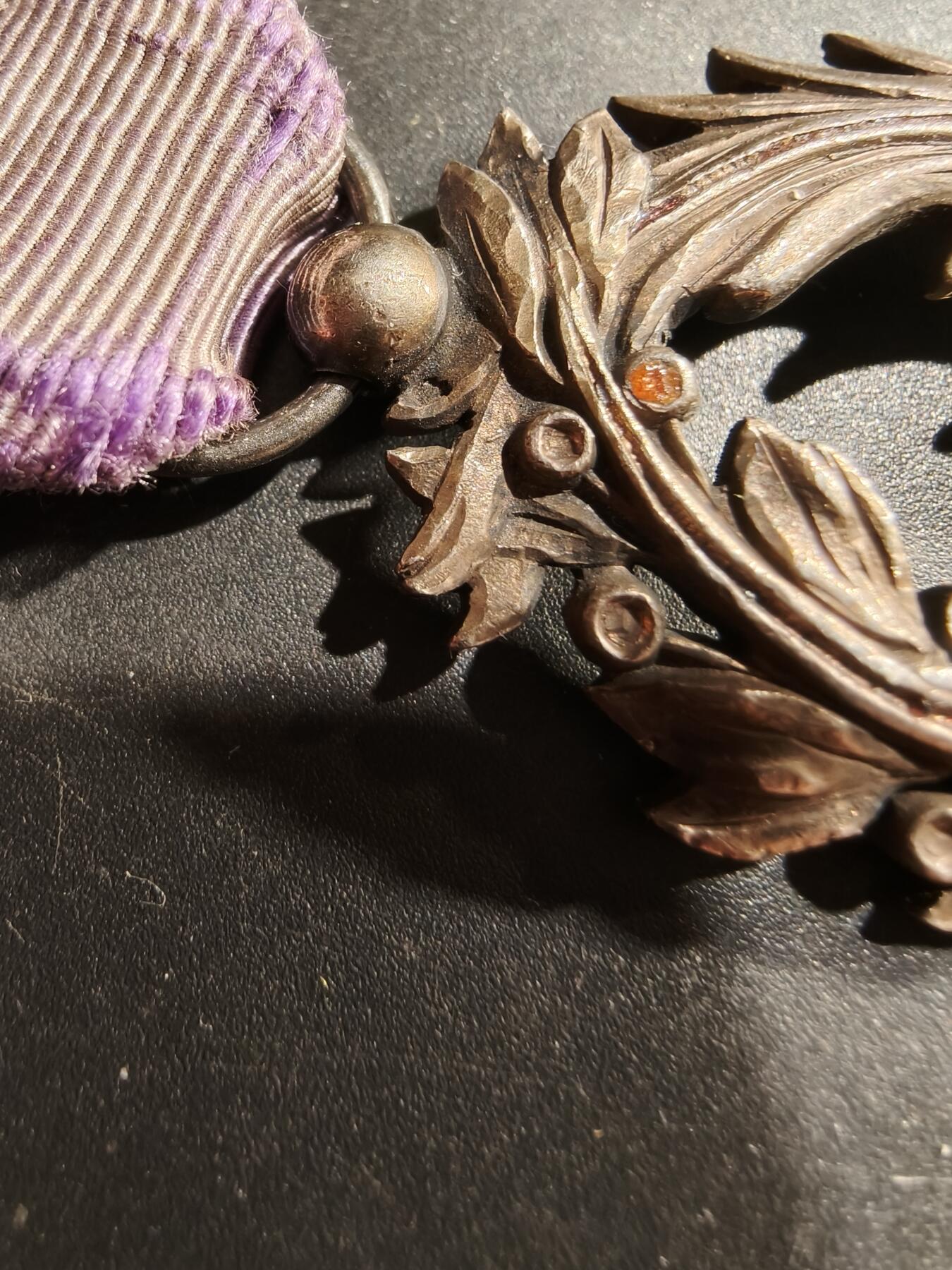 老王徽章第183期 法国骑士级棕榈叶勋章     原盒    银质珐琅珠宝商版本    野猪头银标