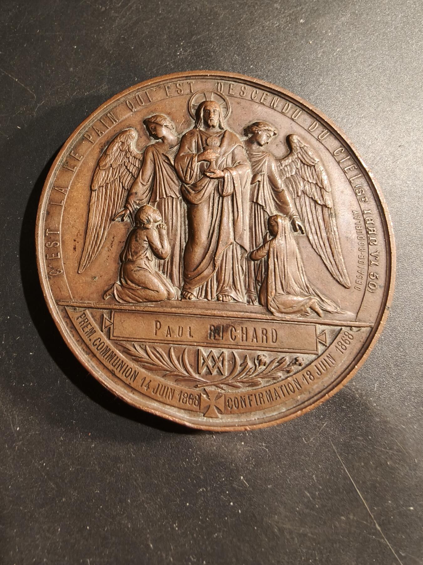 老王徽章第183期 法国天主教会坚信礼大铜章     1868年实发     蜜蜂cuivre铜标     直径68mm     重量161.2g