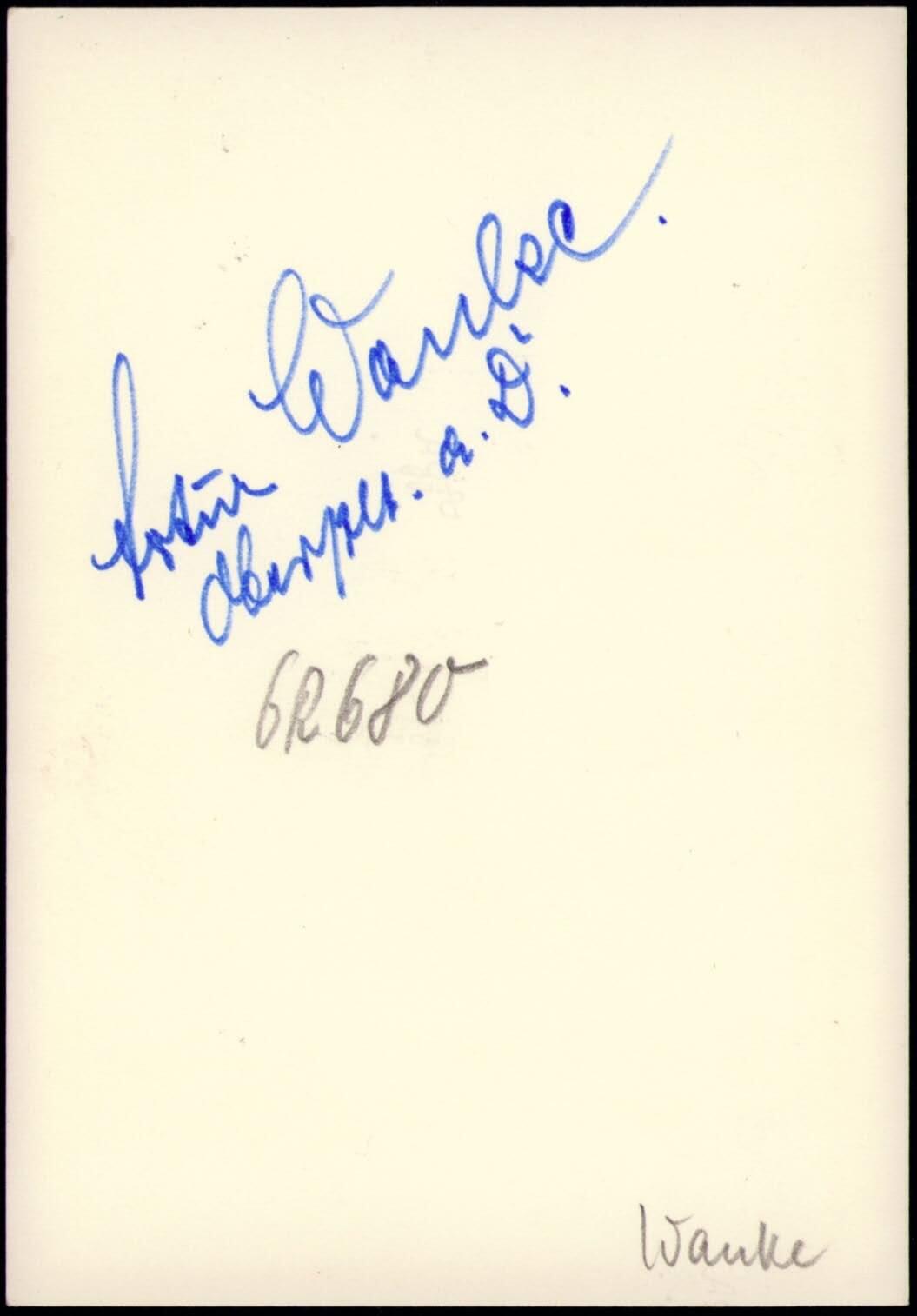 小驴勋章奖章收藏2月22日周日晚六点拍卖（珍爱和平，收藏战争，铭记历史，勿忘国耻，忠党爱国。有偿代拍，送拍规则在简介最后，参拍须阅读规则后再参拍，关系到运费包装发货时效真假辨别等关键信息，拍卖时不再发原图，看大图店主微信码在拍卖店铺介绍里）