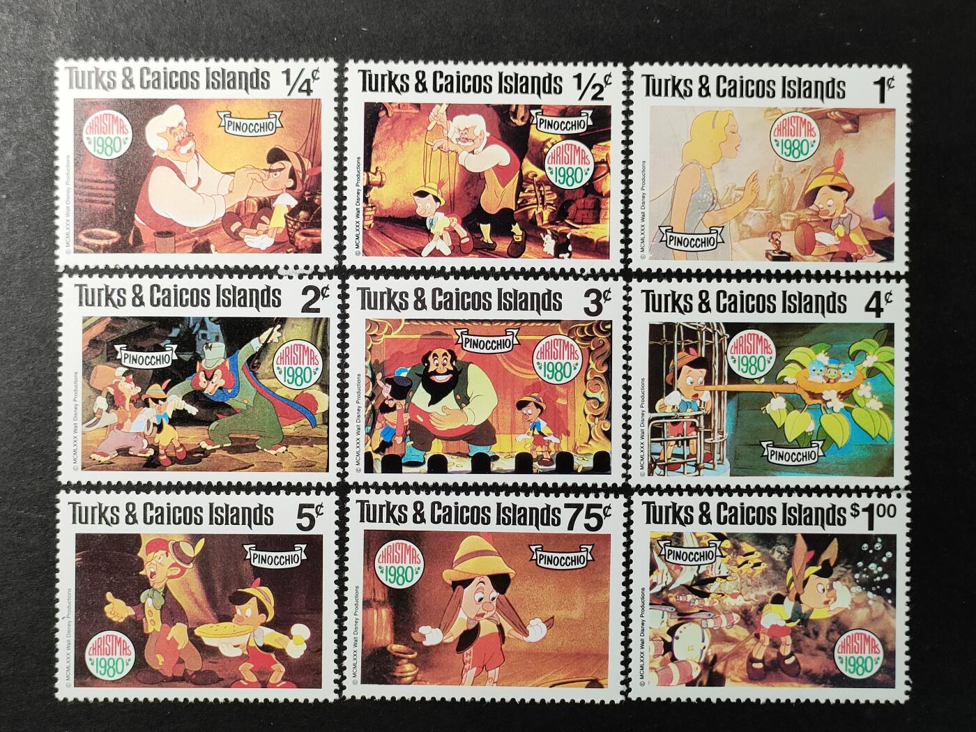 ↓君缘收藏747期☞钱币邮品↓无佣金、可寄存、满30元包邮  特克斯和凯科斯群岛邮票，1980年迪士尼卡通《匹诺曹》圣诞节邮票9全