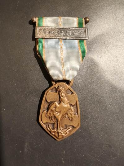 老王徽章第183期 - 法国二战纪念章    解放勋条