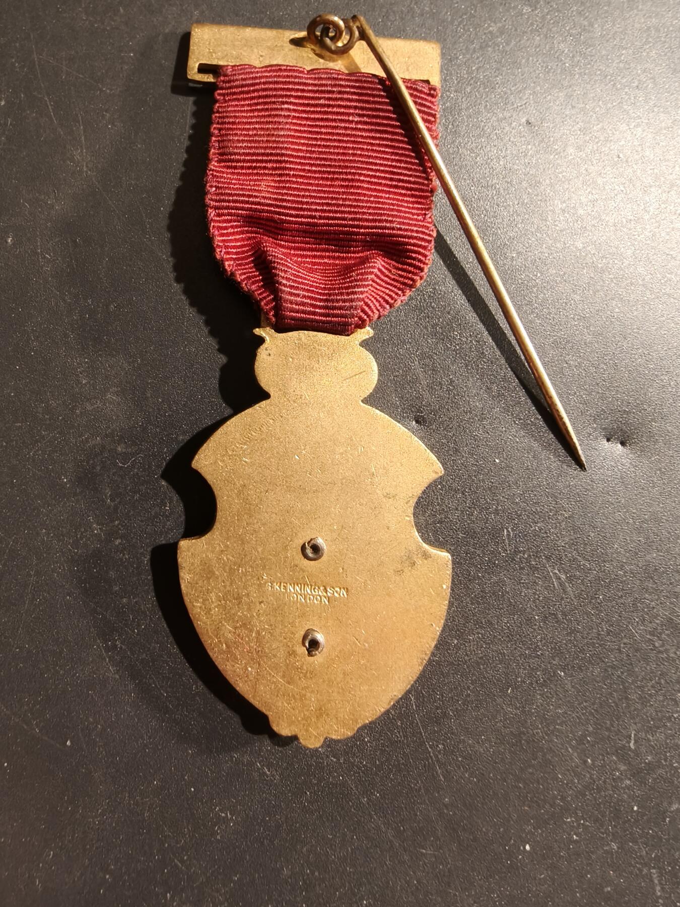 老王徽章第183期 英国皇家共济会慈善协会奖章