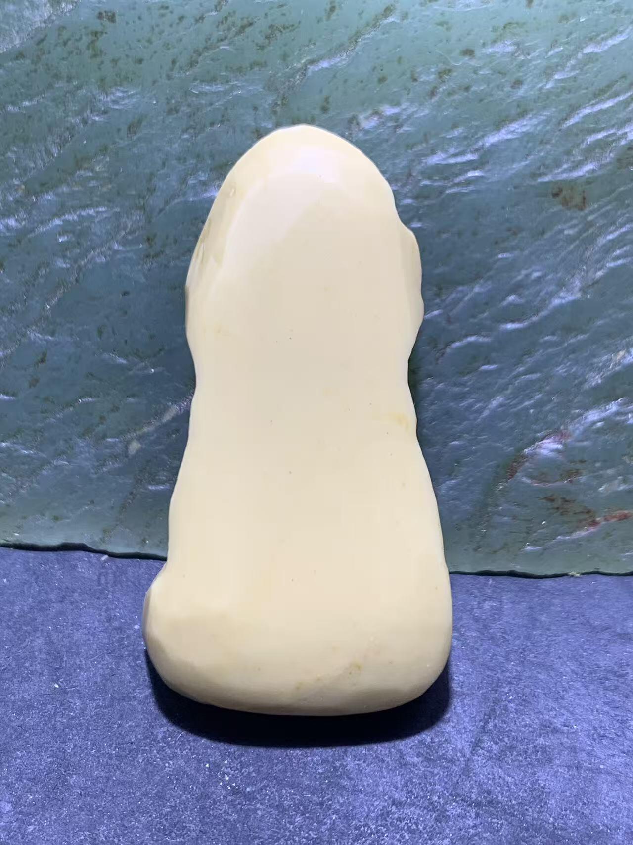 精美高玉化金膏玉雕刻宝宝佛吊坠一个