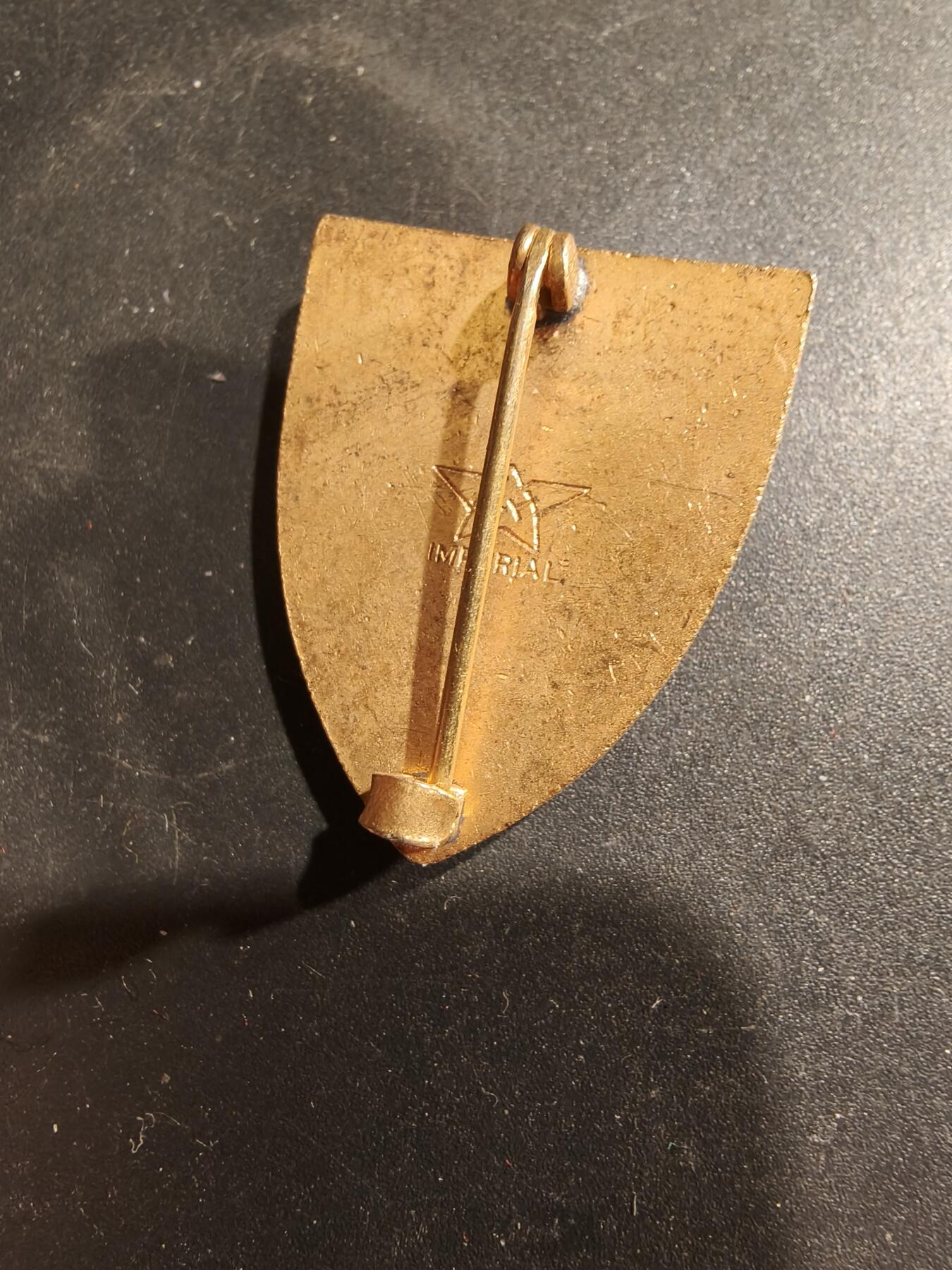 老王徽章第183期 美国西点军校大二学员证章     二战时期横针版   带厂标