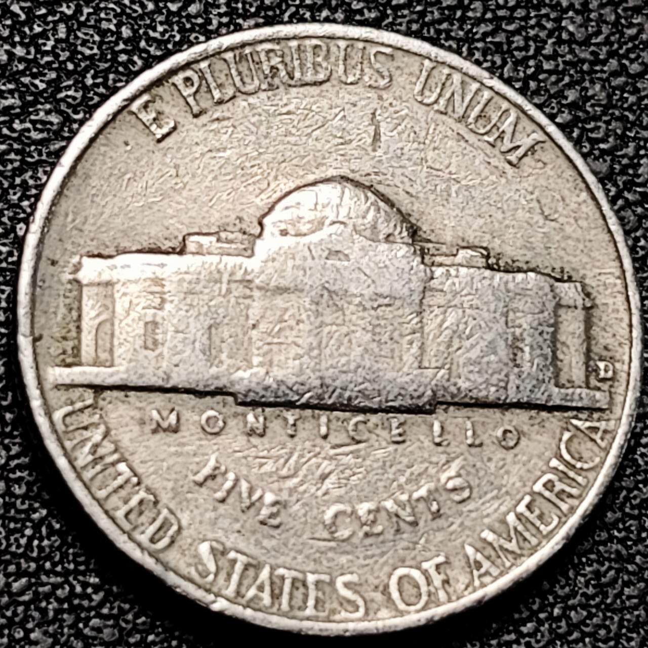 泉币菌-第193场- 新年第一场 新年快乐 本场拍品多 请提前出价 美国1958年5美分纪念币 杰斐逊 及 故居蒙蒂塞洛庄园 21mm