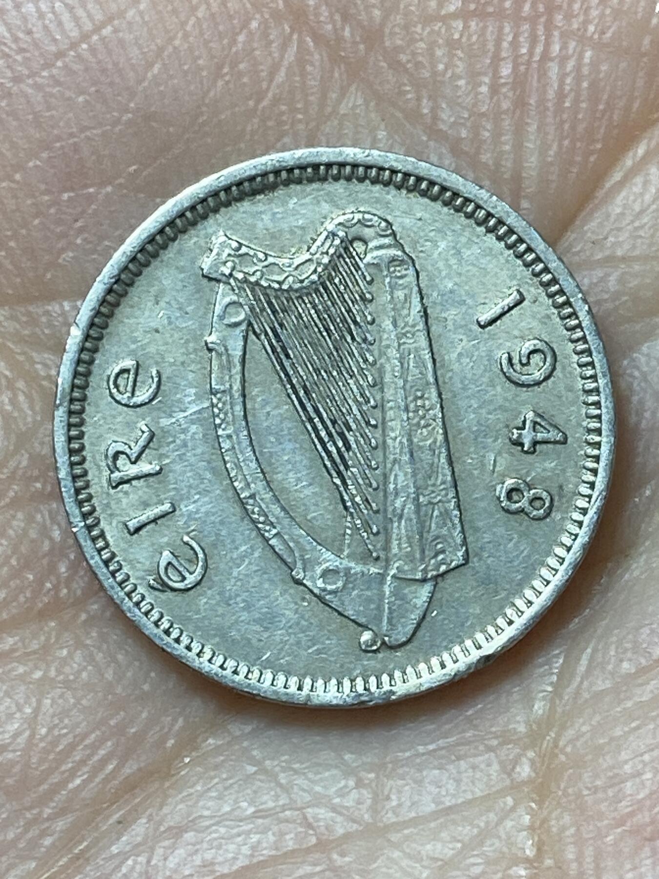 2026年第二十九场(总第一百九十八场）英国一线回流散币新年初九特拍场第一场(免佣金) 爱尔兰🇮🇪1948年3便士(共和国时期第一套第二版)