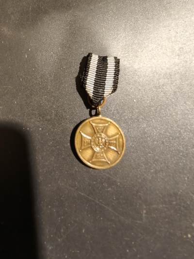 老王徽章第183期 - 波兰人共铜级战地英勇奖章迷你章
