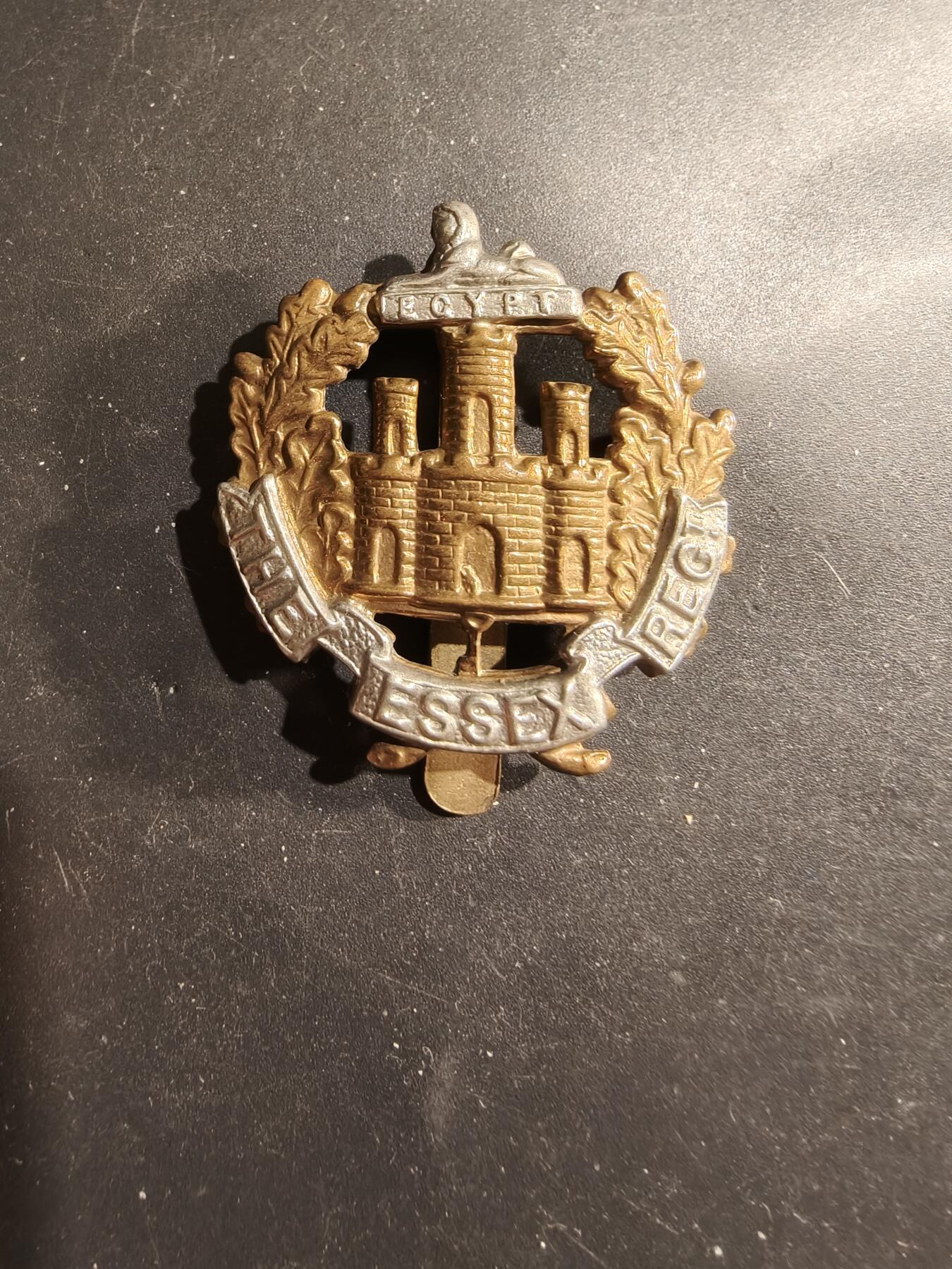 老王徽章第183期 英国埃塞克斯郡步兵团帽徽     一战时期