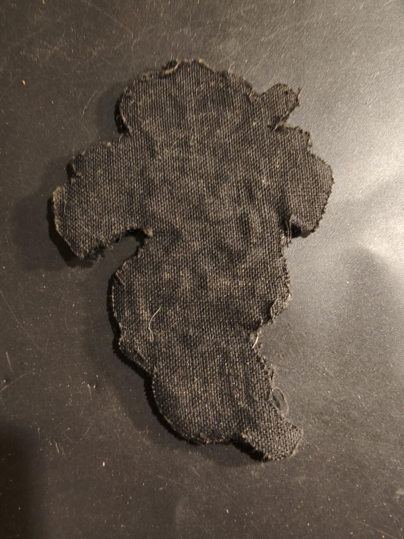 老王徽章第183期 英国皇家机电工程师帽徽    女王时期