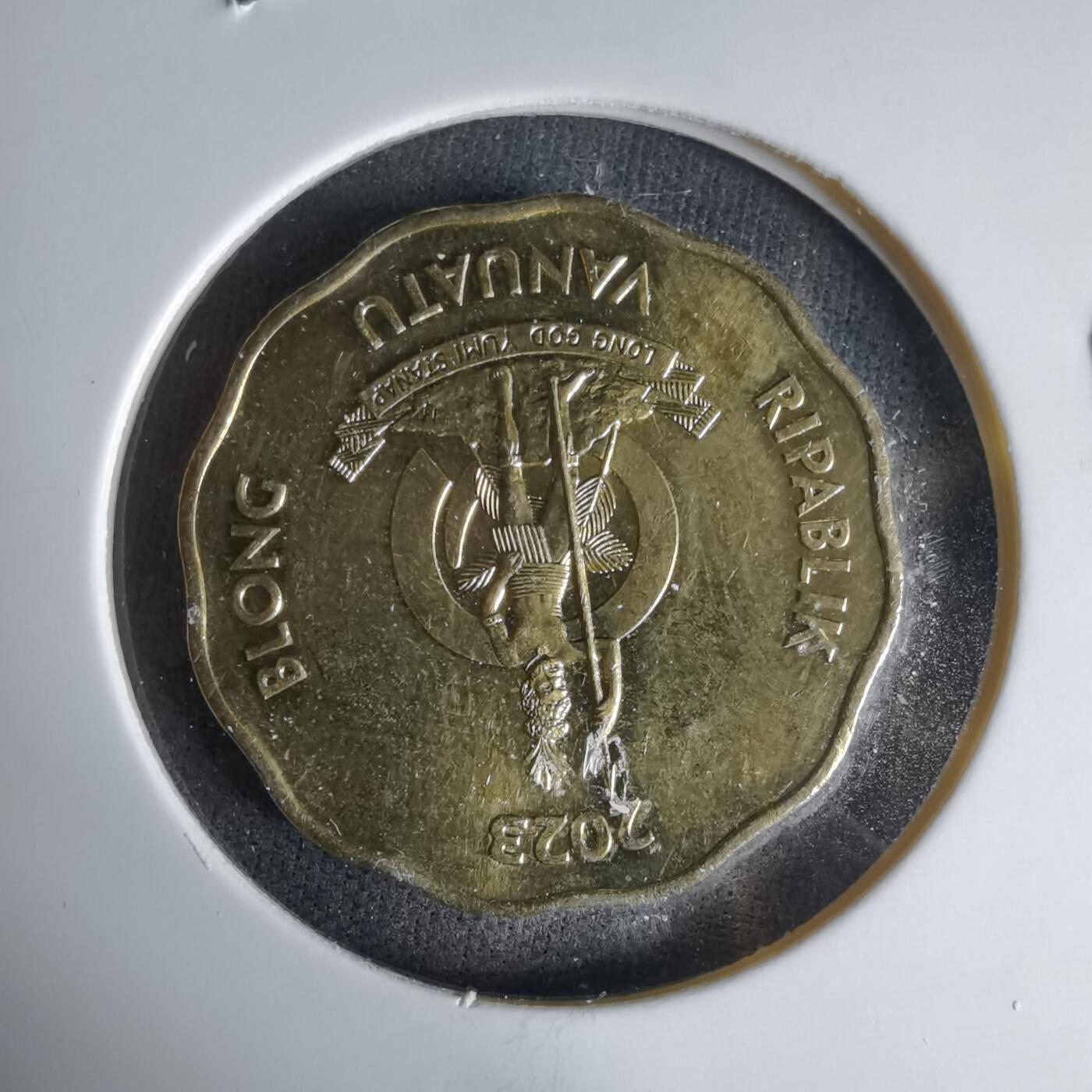 沼泽如烟--第999场 瓦努阿图2023年100瓦图