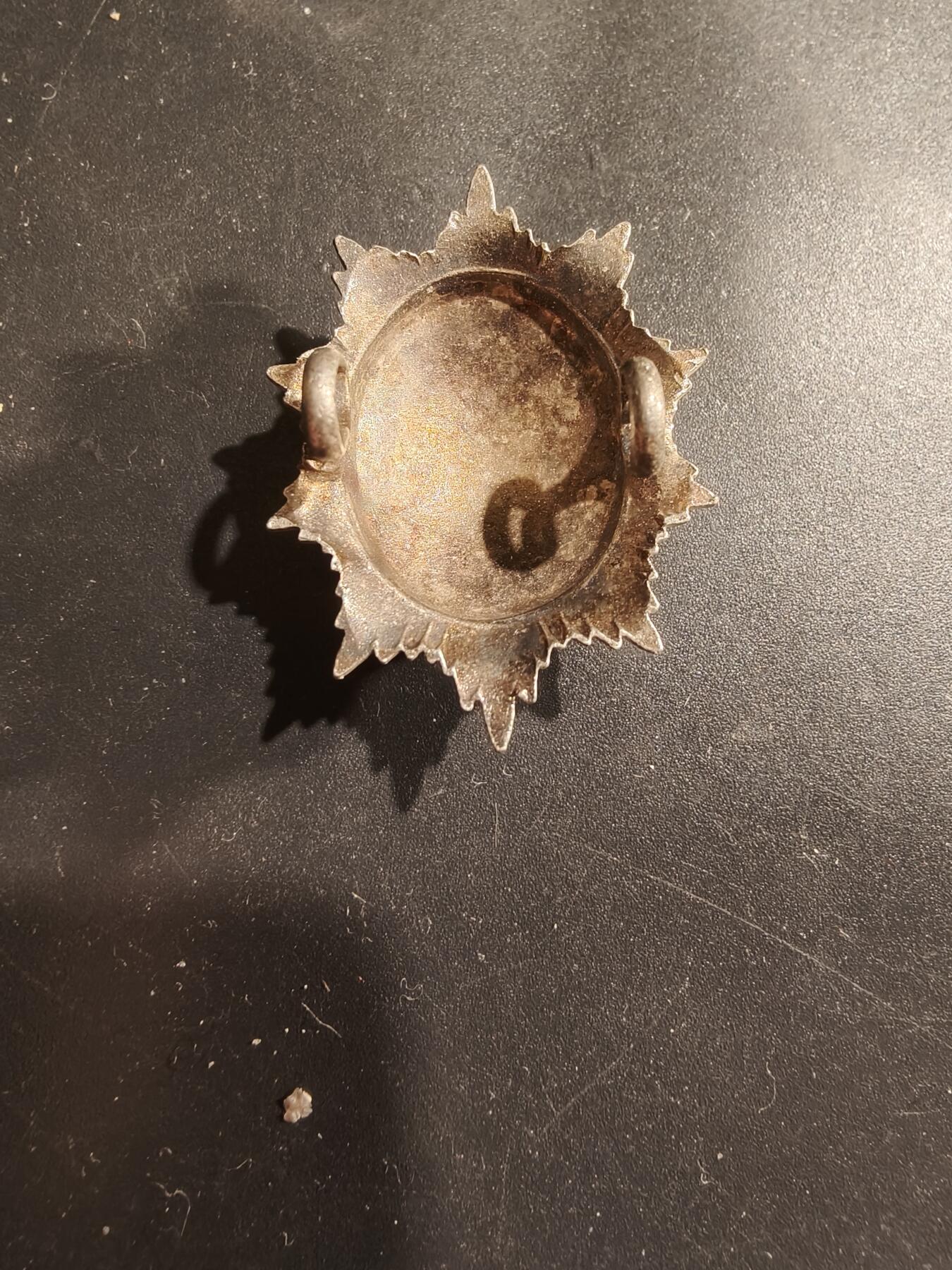 老王徽章第183期 英联邦加拿大卫队帽徽    二战时期