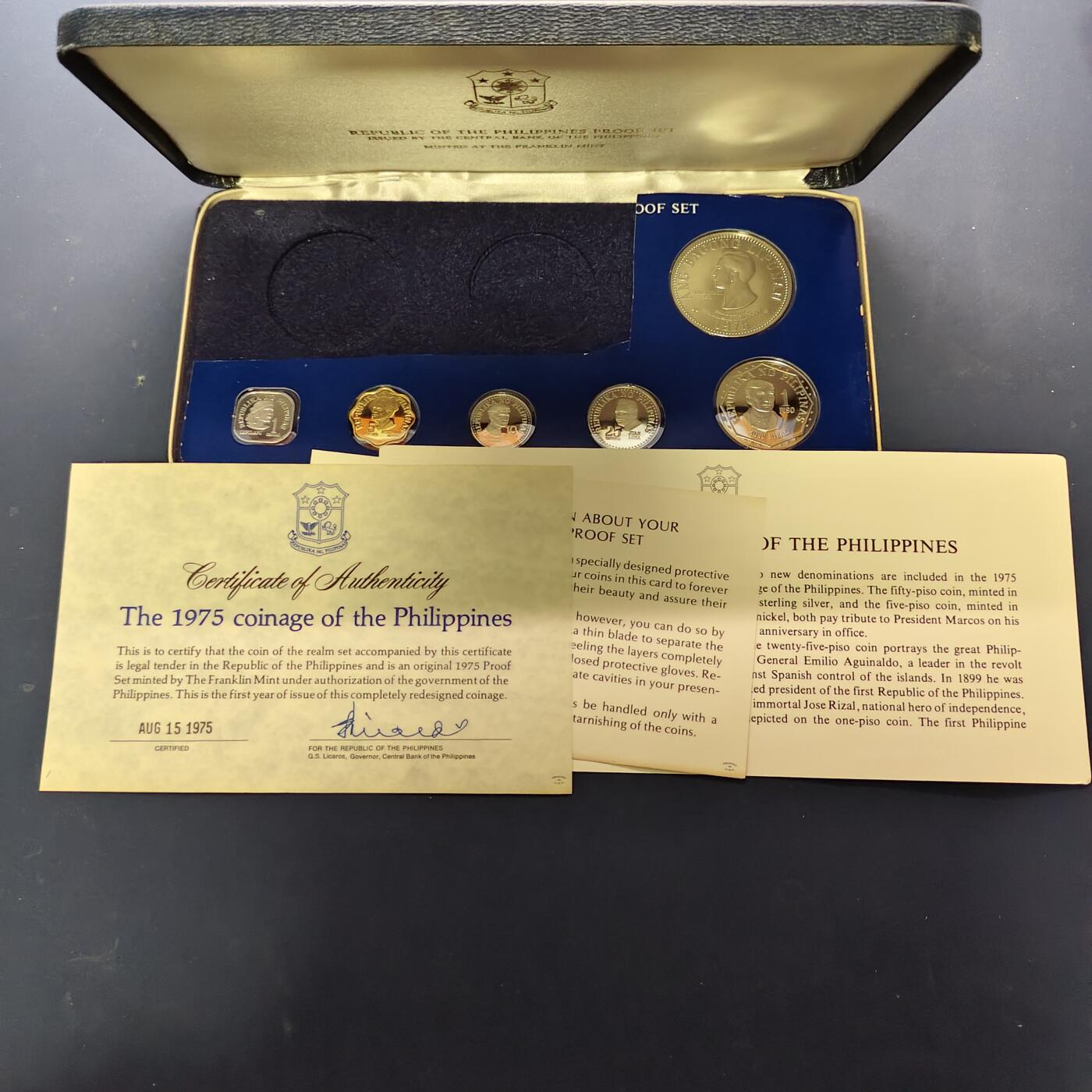 【全场包邮】纯粹捡漏拍505场 菲律宾1975年官方精制套币（无银币）-盒证全