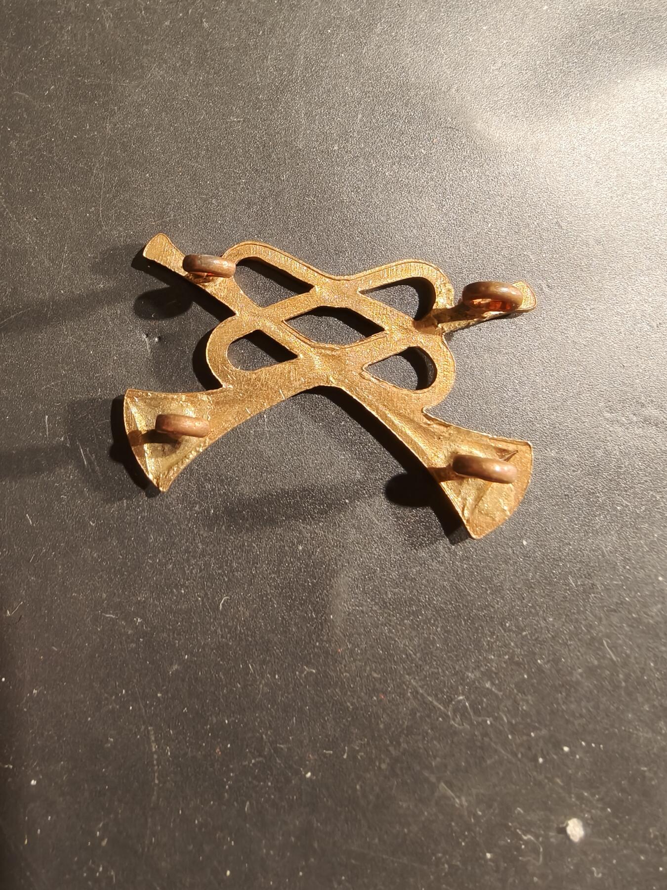 老王徽章第183期 英国皇家军乐团号手帽徽    一战时期