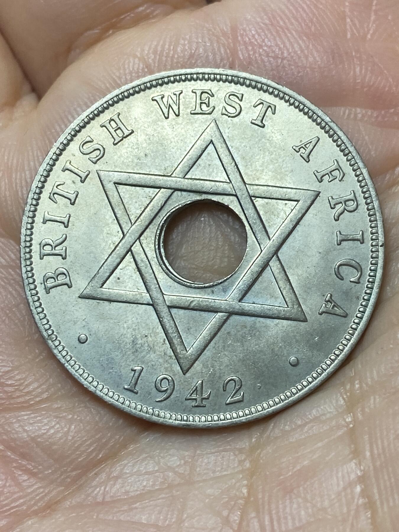 2026年第二十九场(总第一百九十八场）英国一线回流散币新年初九特拍场第一场(免佣金) 原光好品–英属西非1942年1便士(乔治六世第一版)