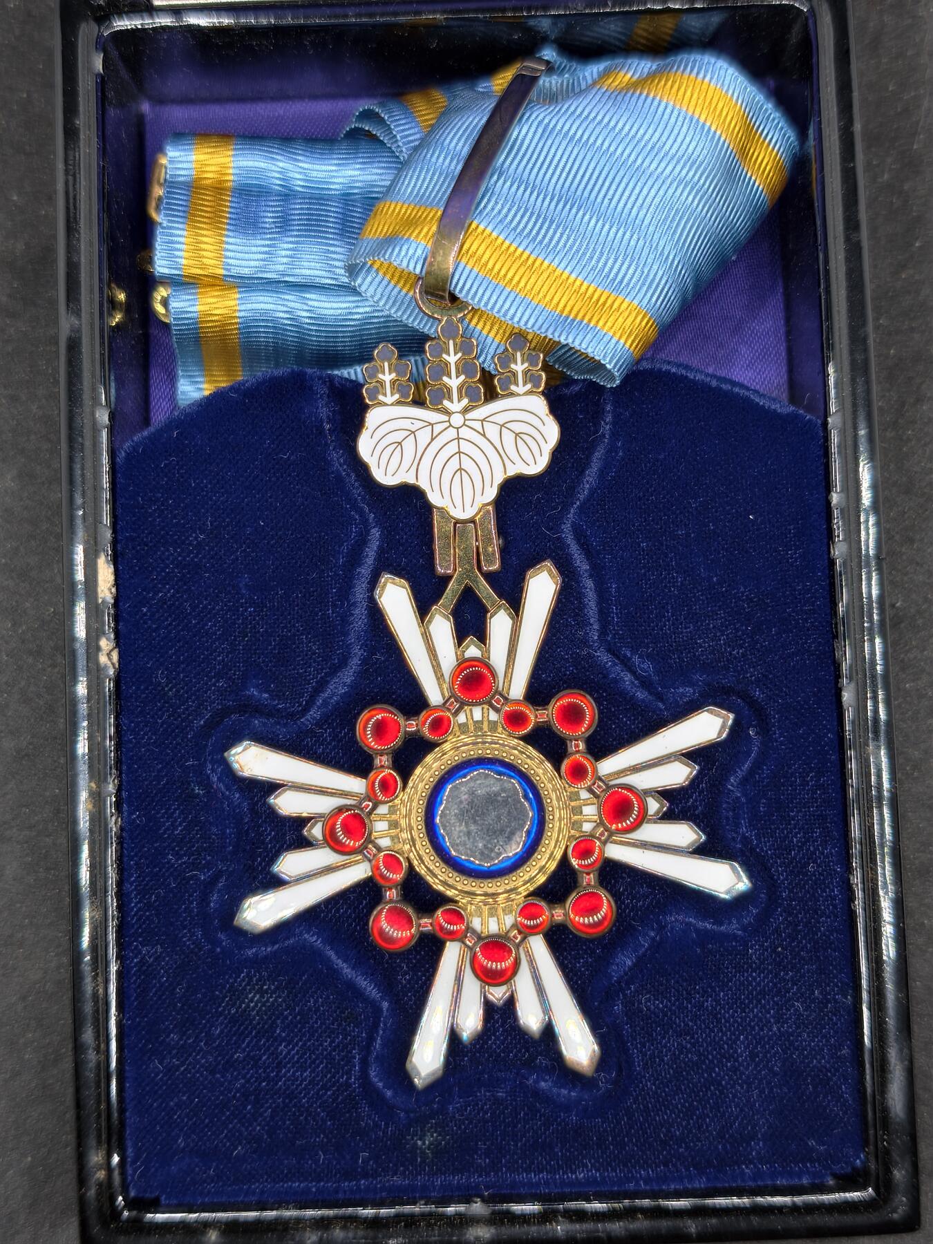 凯旋世界勋赏（持续上新中）（第22期新年大拍）（欢迎送拍）（对拍品有疑问请询问客服，不接受到手刀，出价默认拍品品相。请认真阅读拍卖规则！出价默认已认可！）（收到货请录制开箱视频，无视频概不处理问题。）