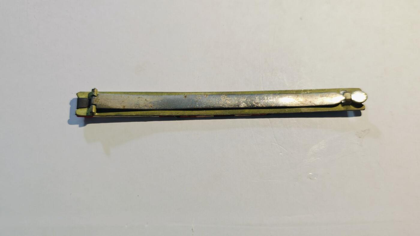 东亚勋章徽章主题拍卖8（120件） 日本联排4 （白叶 七七 空白）