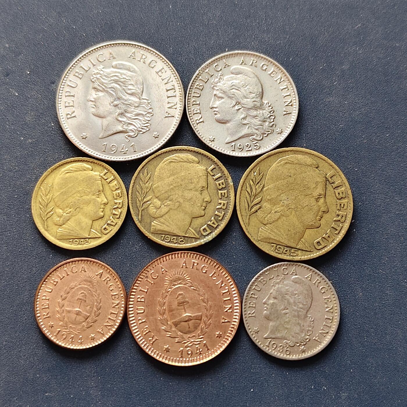 【全场包邮】纯粹捡漏拍504场-更新中 阿根廷1925-1948年8枚套币