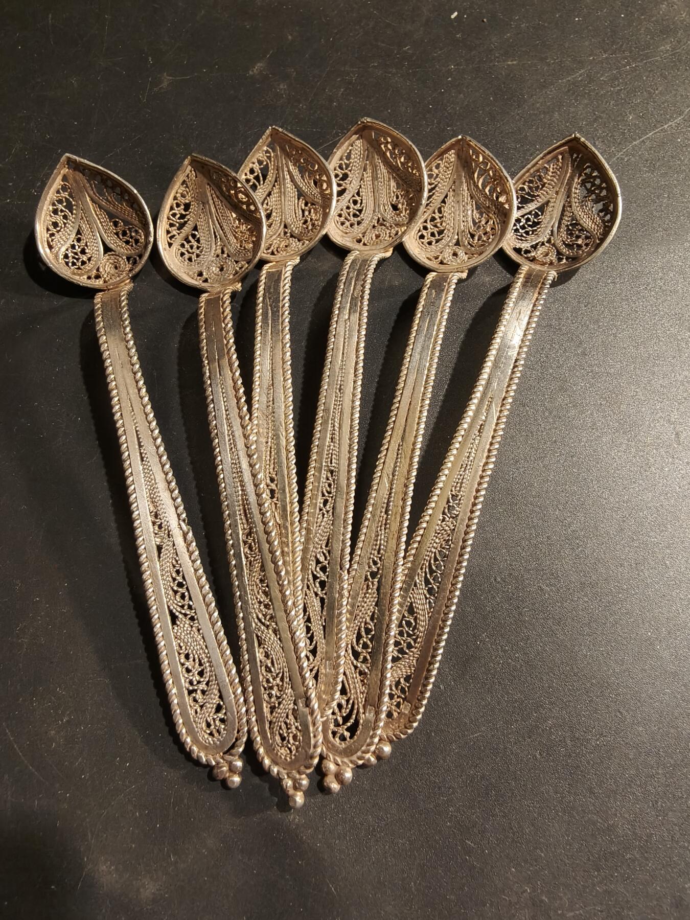 老王徽章第183期 法国殖民地镂空银勺一组6个    山羊头800银标     71.6g