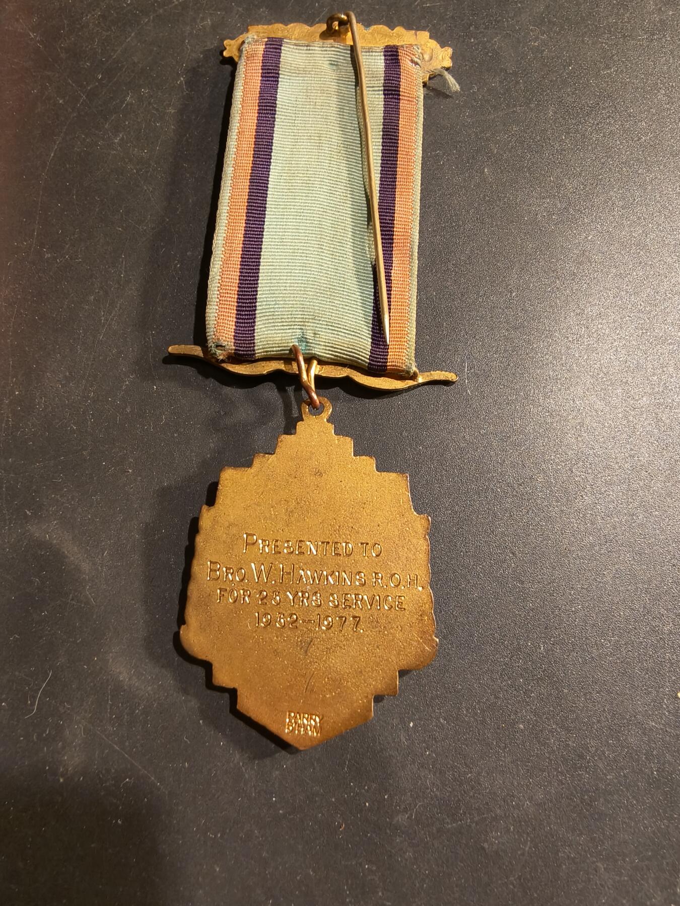 老王徽章第183期 英国皇家野牛兄弟会奖章    实发版    原盒    盒子老化开裂