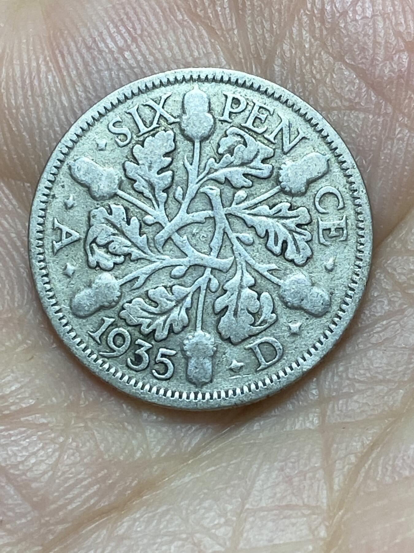 2026年第二十九场(总第一百九十八场）英国一线回流散币新年初九特拍场第一场(免佣金) 英国🇬🇧1935年6便士银币(乔治五世第五版，500银)