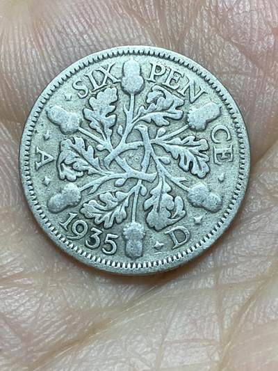 2026年第二十九场(总第一百九十八场）英国一线回流散币新年初九特拍场第一场(免佣金) - 英国🇬🇧1935年6便士银币(乔治五世第五版，500银)