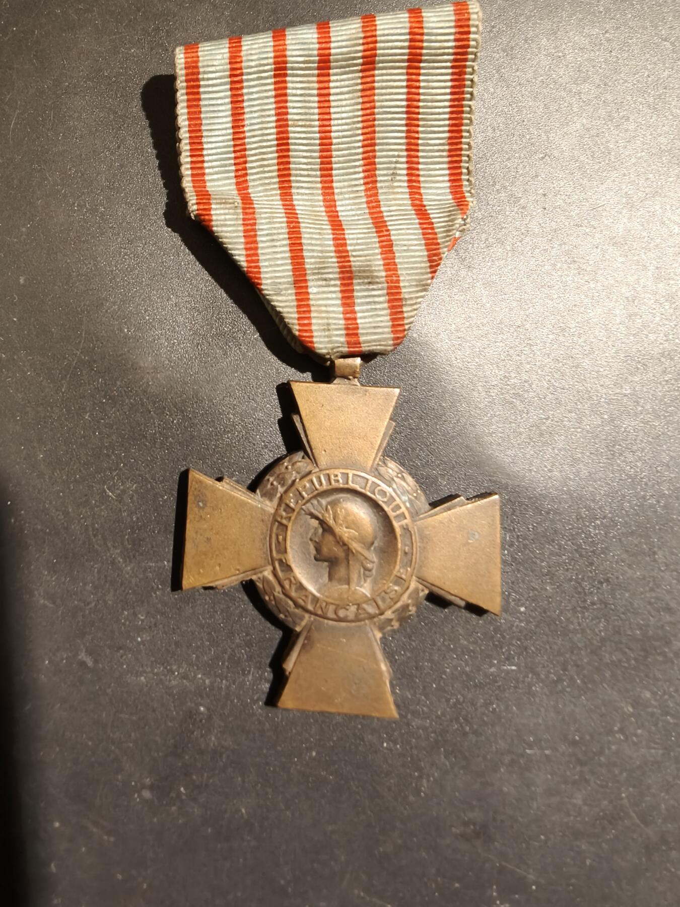 老王徽章第183期 法国战斗十字奖章