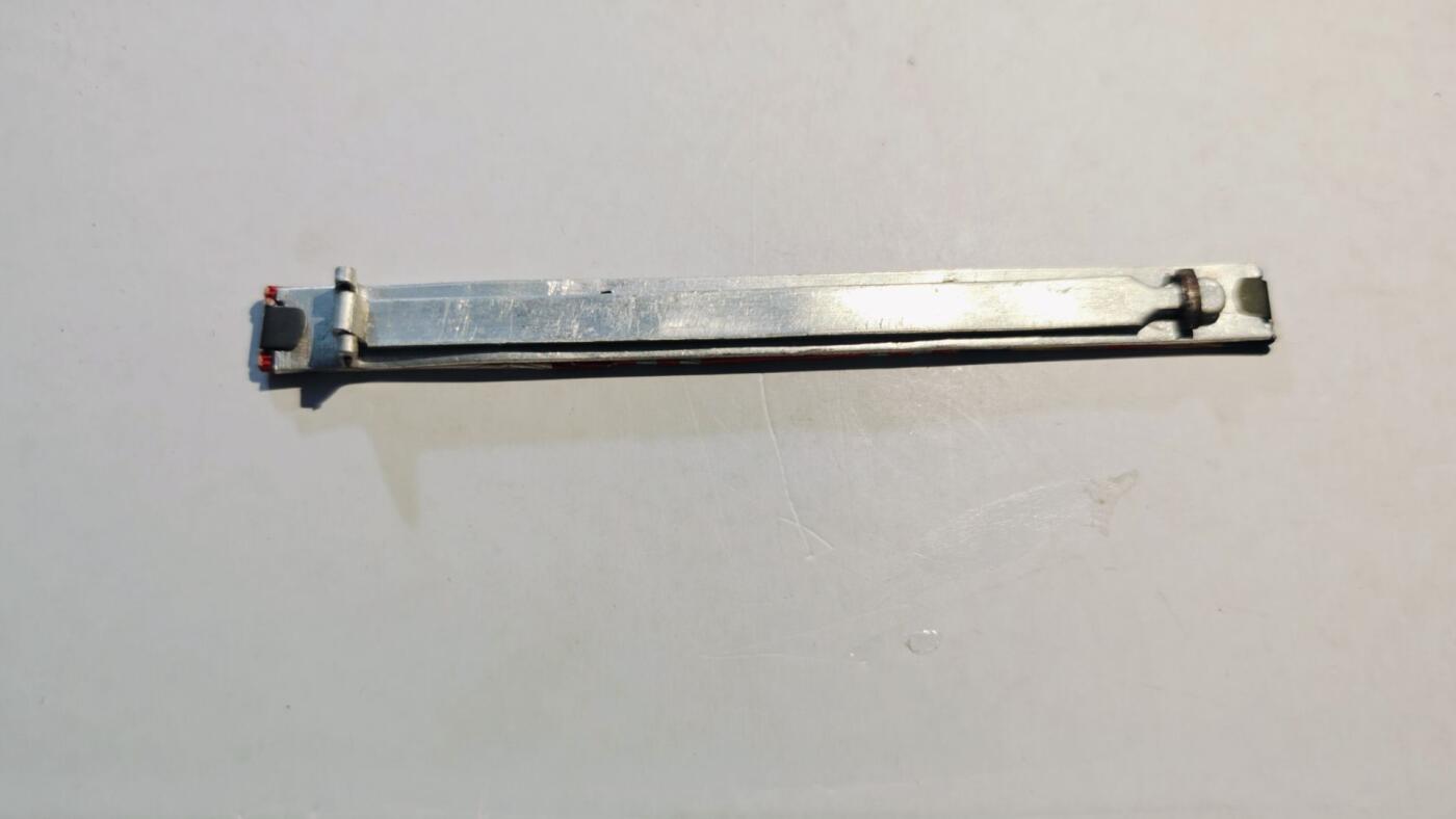 东亚勋章徽章主题拍卖8（120件） 日本联排1（ 白叶  赤十字 七七）