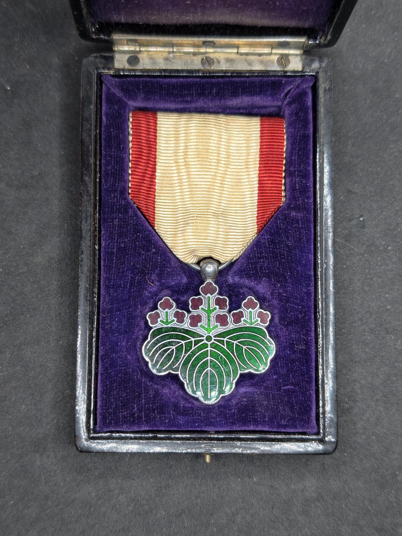 凯旋世界勋赏（持续上新中）（第22期新年大拍）（欢迎送拍）（对拍品有疑问请询问客服，不接受到手刀，出价默认拍品品相。请认真阅读拍卖规则！出价默认已认可！）（收到货请录制开箱视频，无视频概不处理问题。）