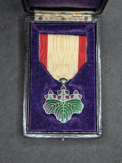 凯旋世界勋赏（持续上新中）（第22期新年大拍）（欢迎送拍）（对拍品有疑问请询问客服，不接受到手刀，出价默认拍品品相。请认真阅读拍卖规则！出价默认已认可！）（收到货请录制开箱视频，无视频概不处理问题。） - 大正时期青叶