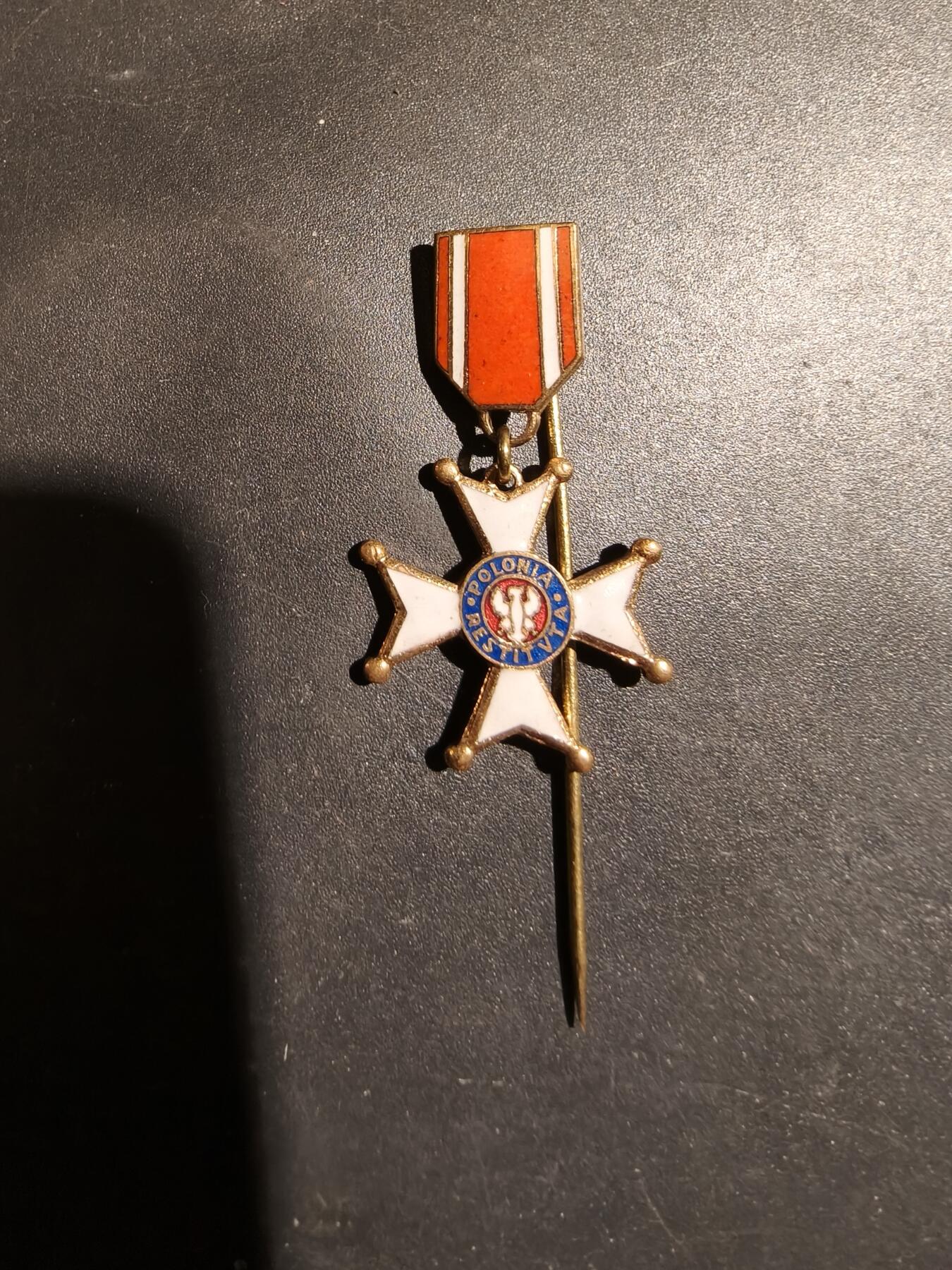 老王徽章第183期 骑士级波兰复兴勋章迷你针插    1944版