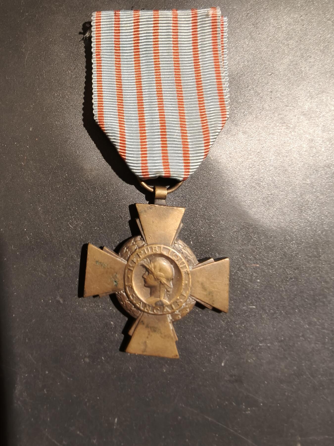 老王徽章第183期 法国战斗十字奖章