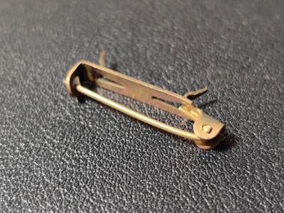 靖甫拍卖第五场 - 匈牙利（奥匈）三角襟绶章佩戴别针 1