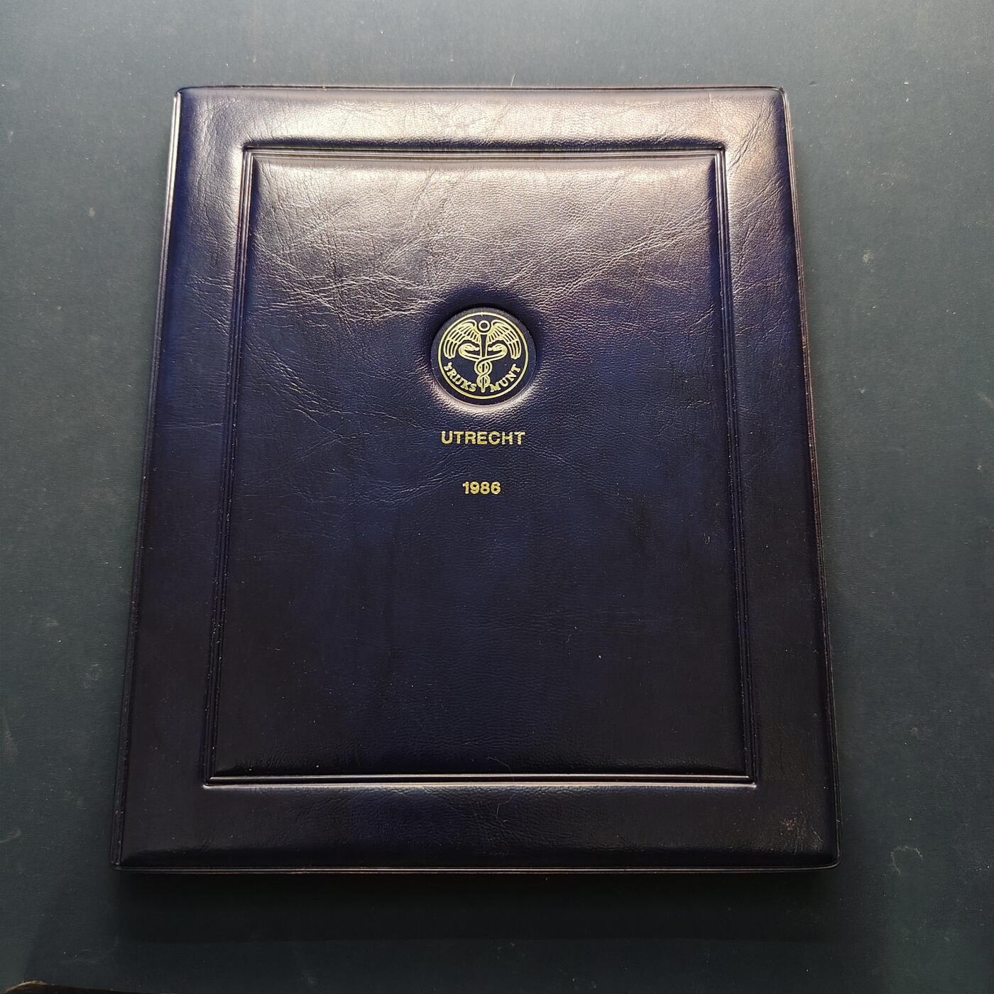 【全场包邮】纯粹捡漏拍505场 【银章】荷兰1986年官方精制套币-含造币厂精制银章