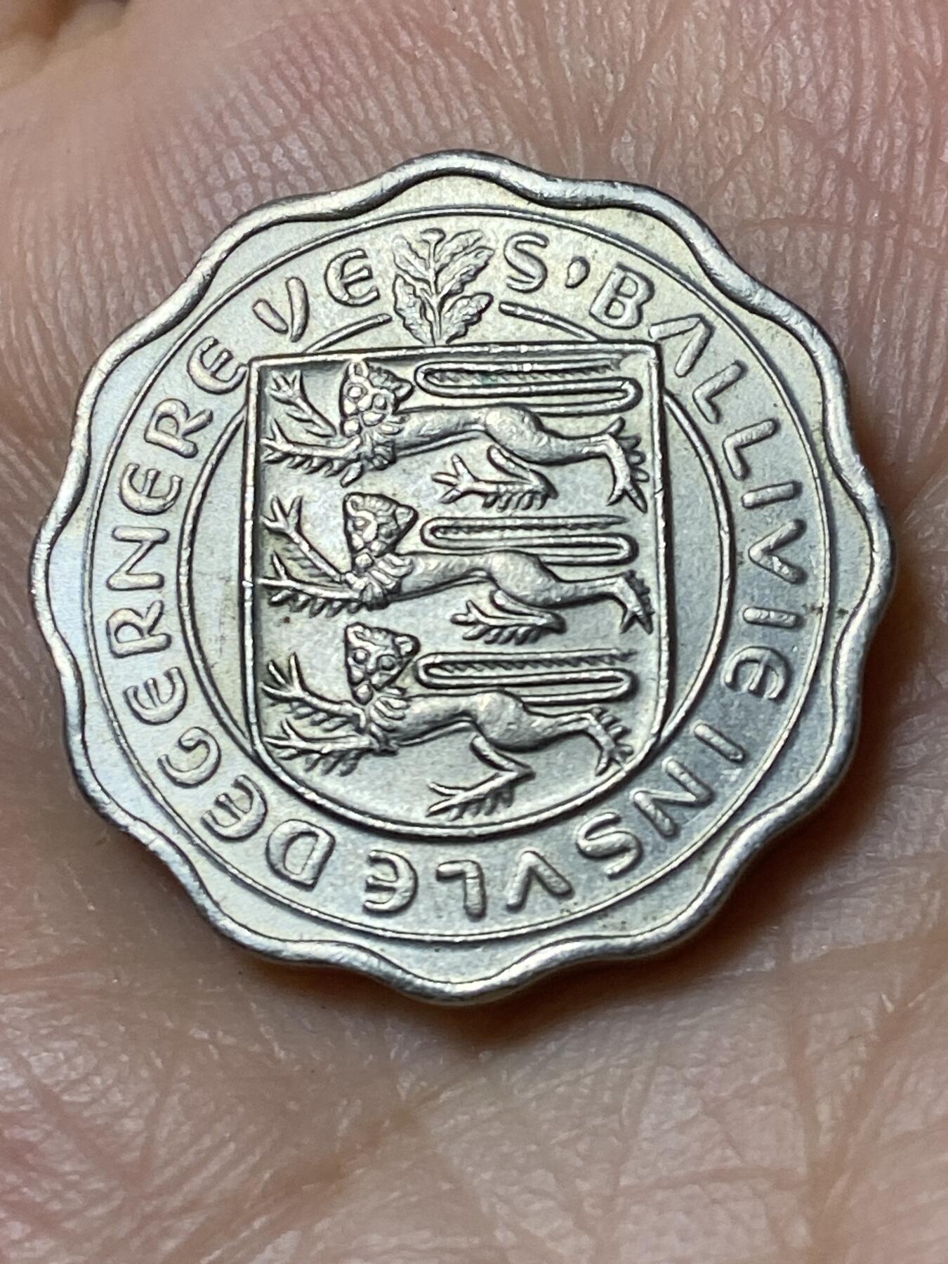 2026年第三十场(总第一百九十九场）英国一线回流散币特拍第二场(免佣金) 英属根西岛🇬🇬1959年3便士(伊丽莎白二世时期第二版首发年，厚版)