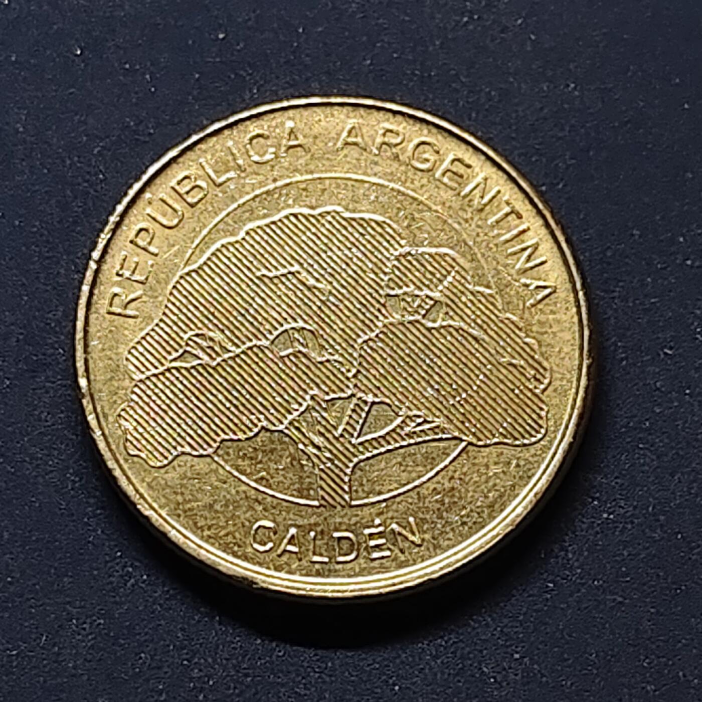 【全场包邮】纯粹捡漏拍504场-更新中 阿根廷2020年新版10比索硝皮牧豆树（阿根廷特有树种）