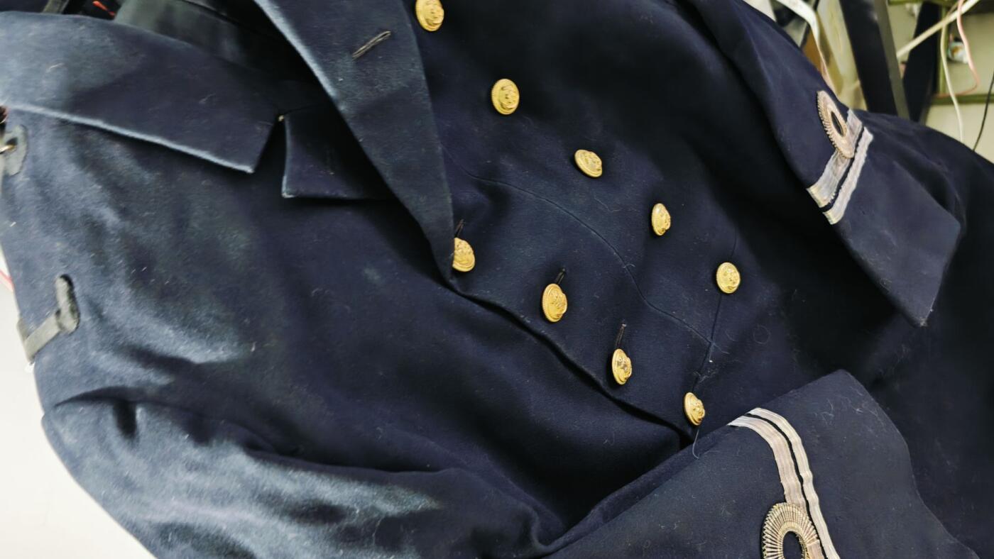 东亚勋章徽章主题拍卖8（120件） 日本礼服一件 真品 品相好