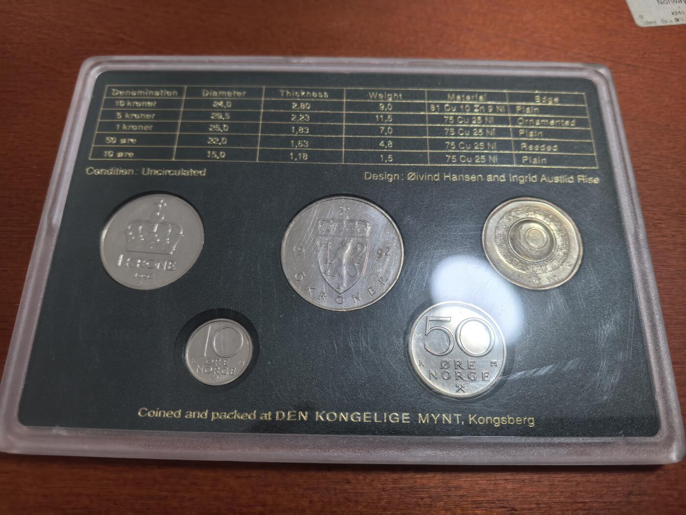 长老汇马年精选第二场拍卖 1992挪威5枚BU币塑封，原厂封装，无外纸