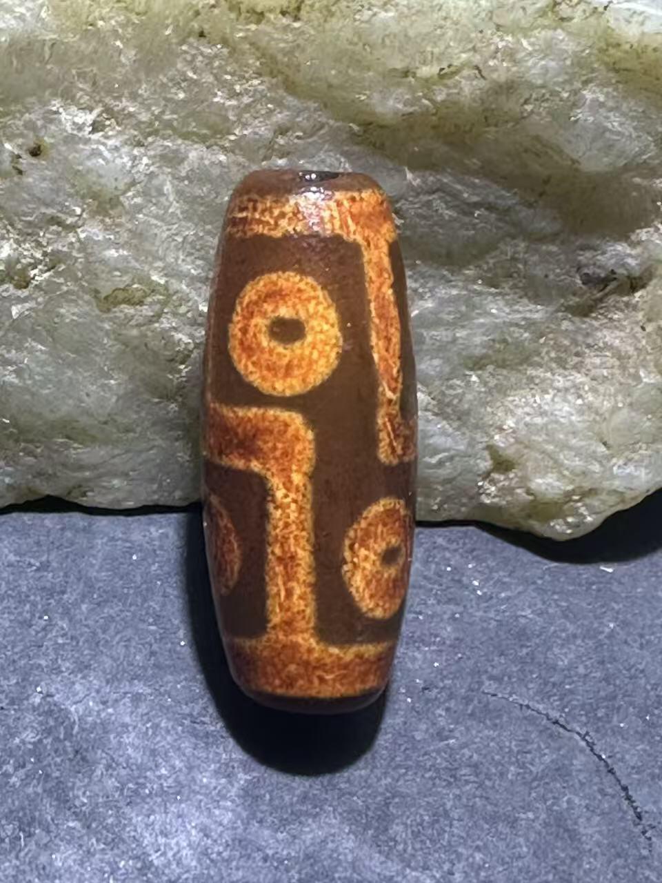 仅此一颗，藏传包浆风化六眼随形天珠一颗，