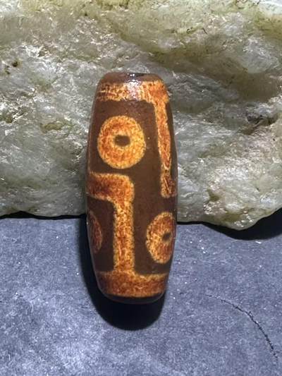 仅此一颗，藏传包浆风化六眼随形天珠一颗， - 仅此一颗，藏传包浆风化六眼随形天珠一颗，