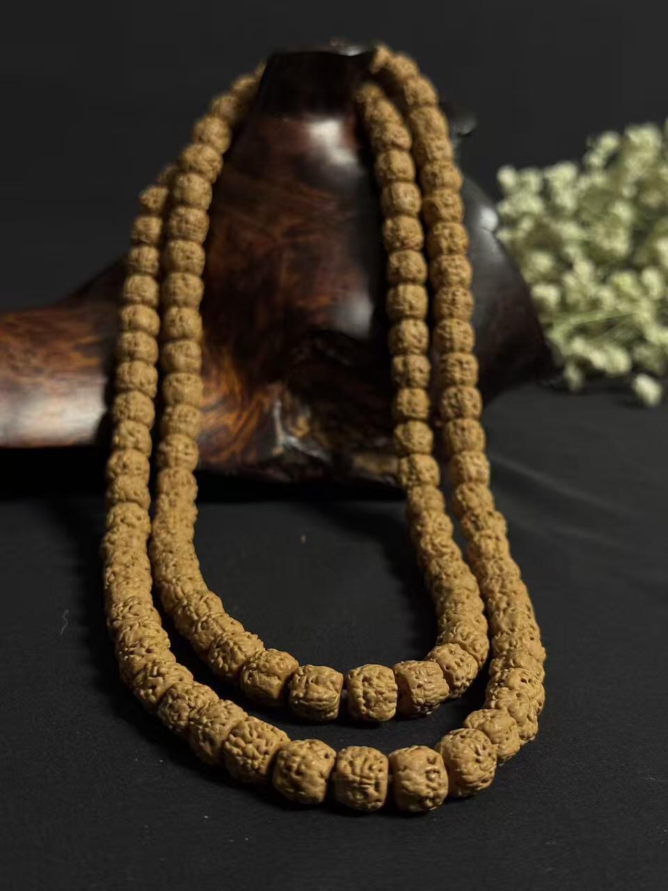 零元拍：龙切 五爪金龙佛手金刚长串9 MM左右108+，非常容易变红，坊间人称三日红。