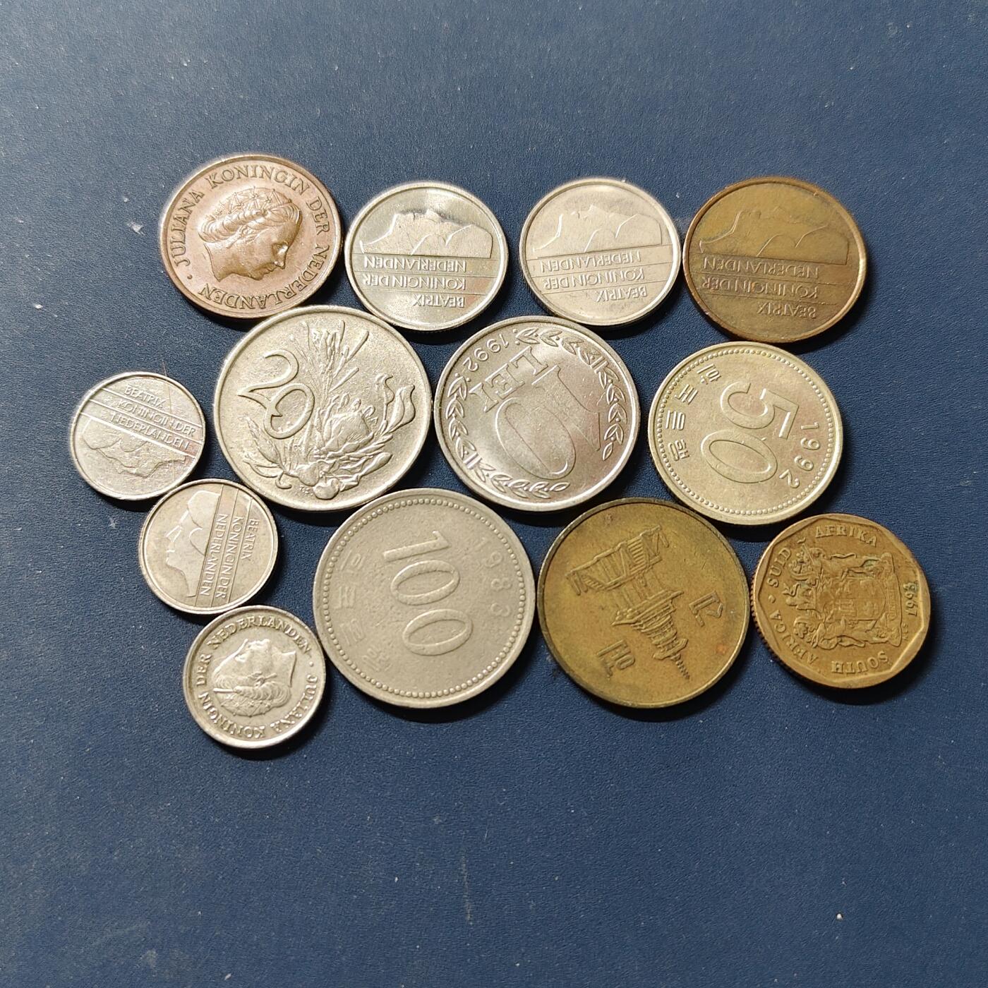 【全场包邮】纯粹捡漏拍504场-更新中 世界各国各年份散币13枚一组-荷兰+韩国+罗马尼亚+南非