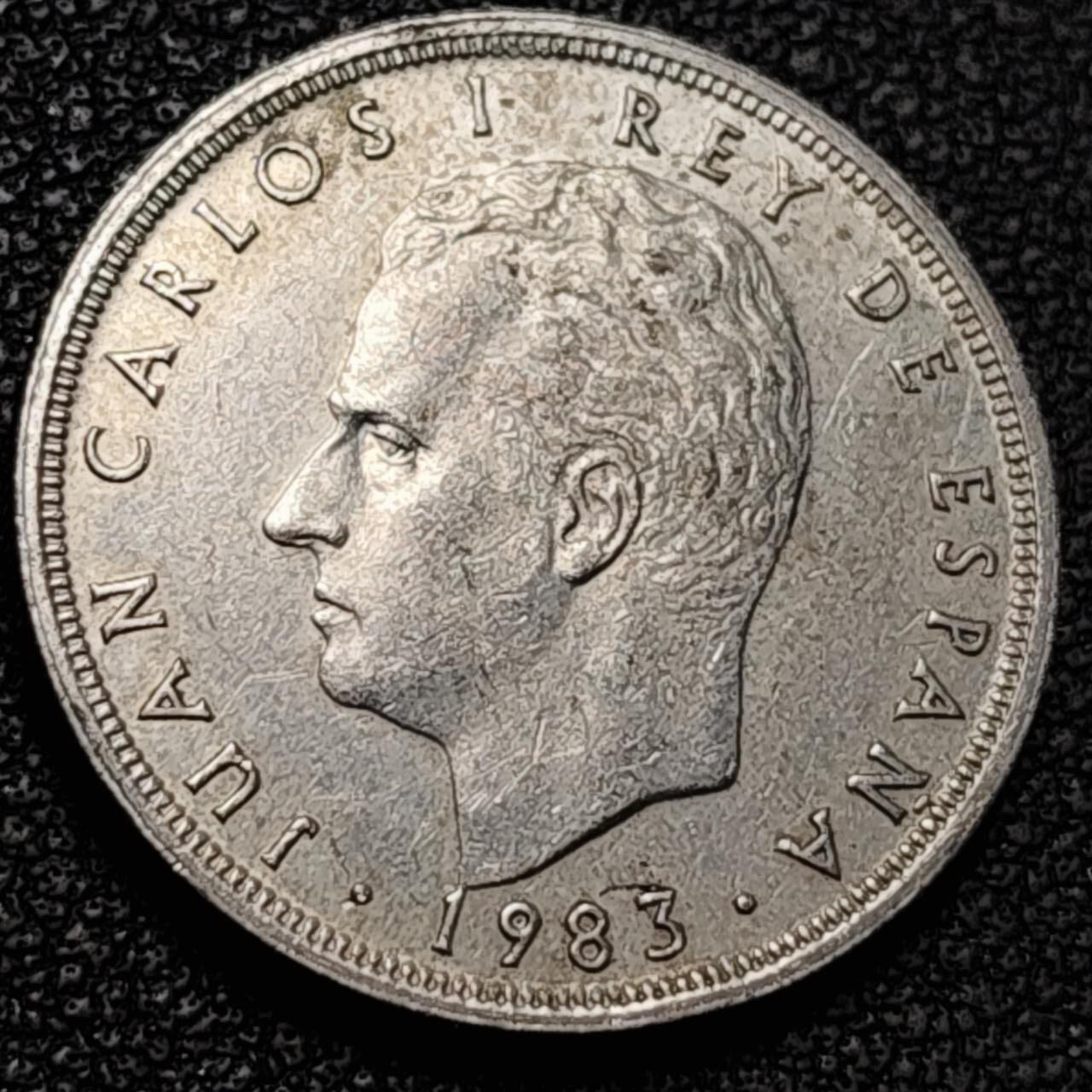 泉币菌-第193场- 新年第一场 新年快乐 本场拍品多 请提前出价 西班牙1983年 5比塞塔铜镍币，胡安·卡洛斯一世，23mm